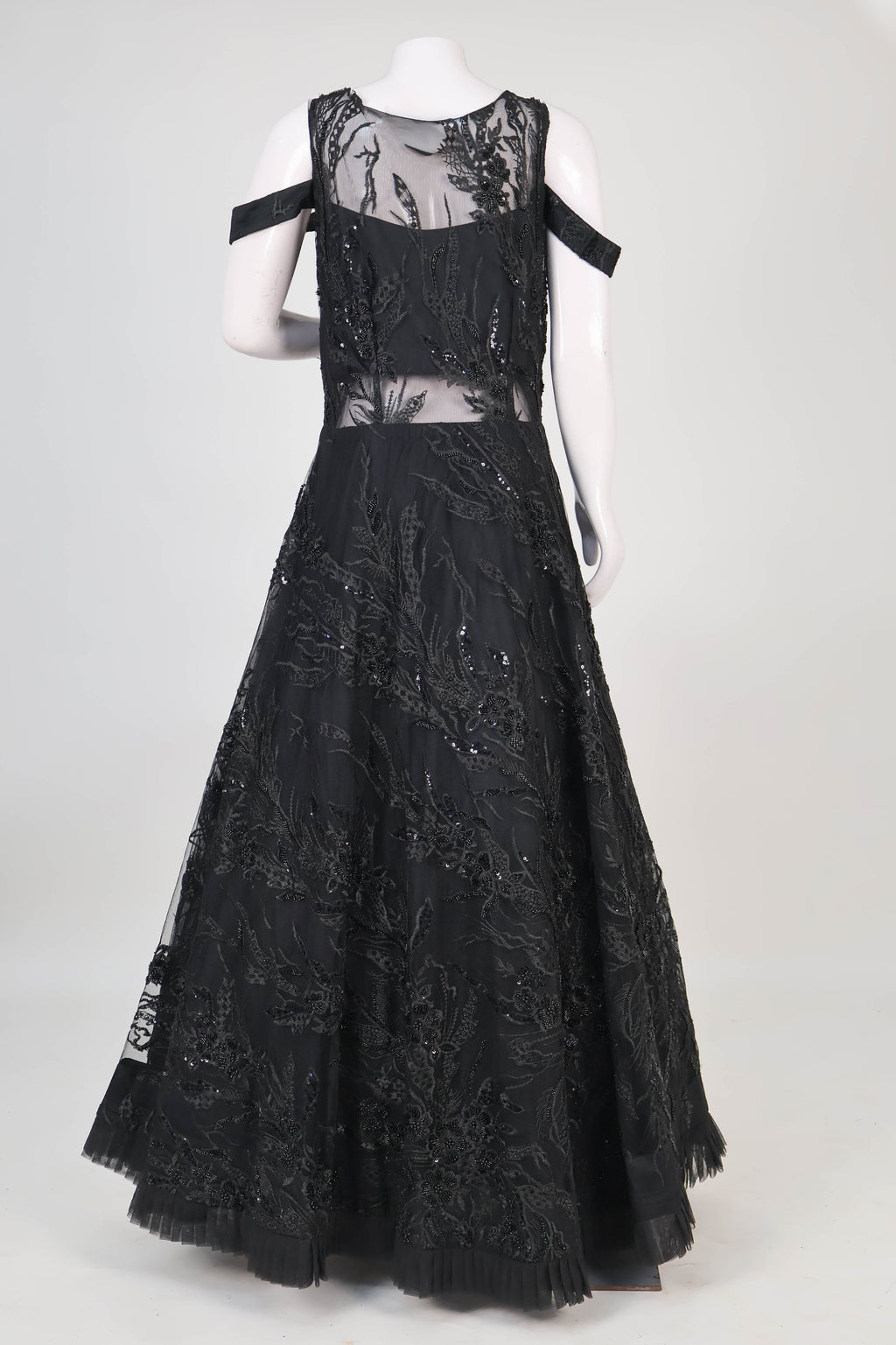 Cold-Shoulder Sequin Ball gown.